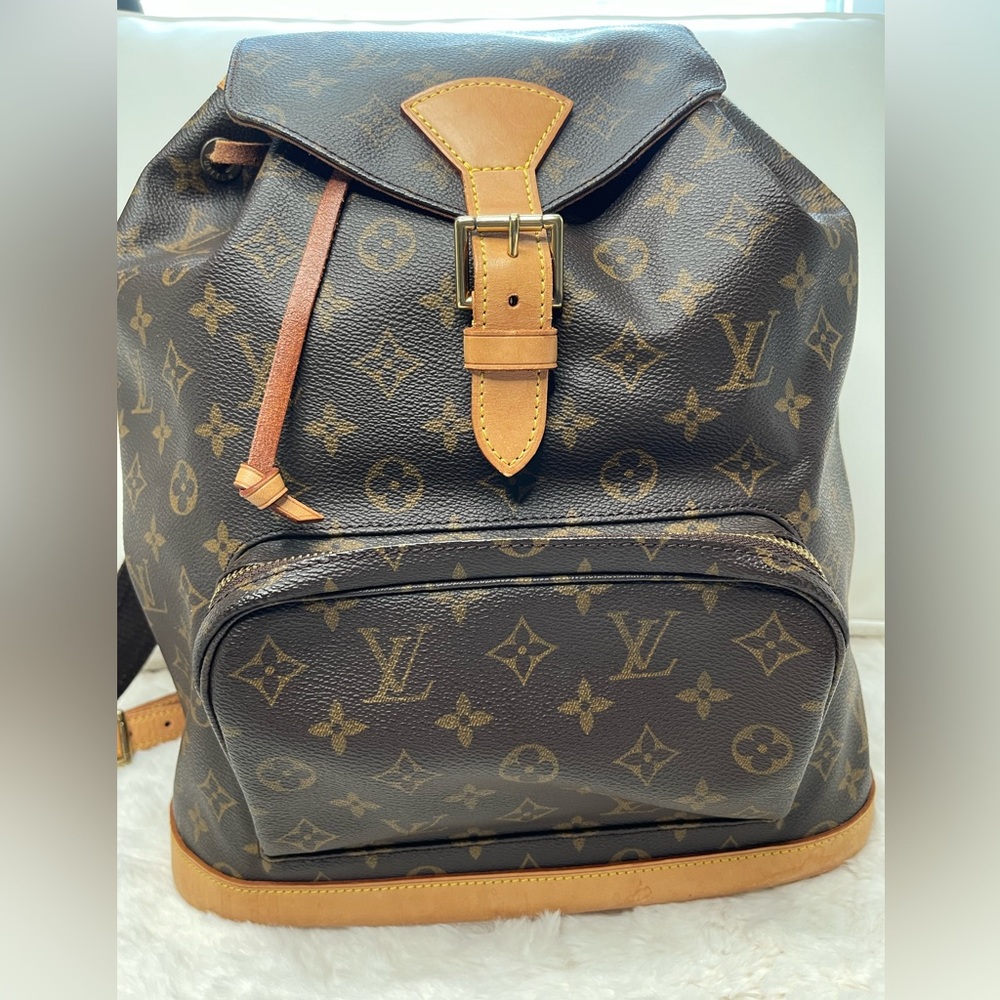 LOUIS VUITTON MONTSOURIS GM BACKPACK. AUTHENTIC WITH CERTIFICATE.